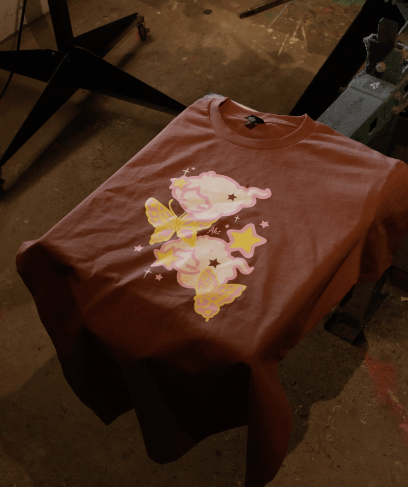 Aki Yaguchi T-shirt being screen-printed at Heavypress